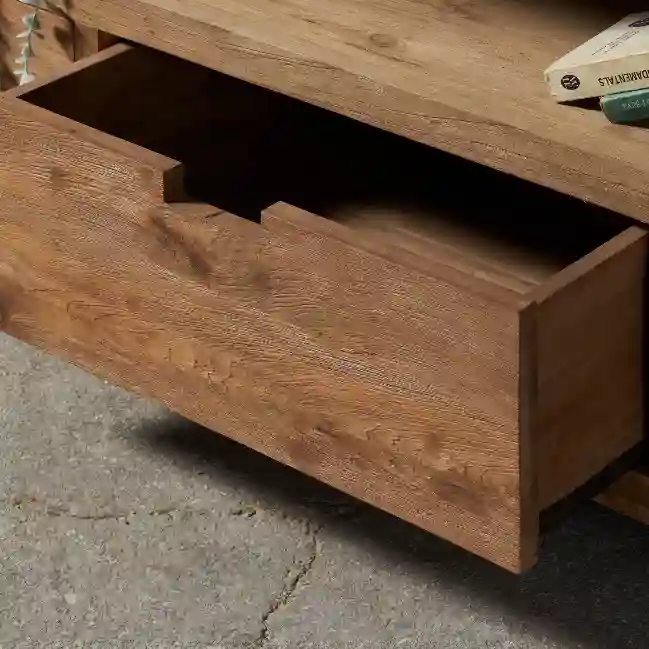 Resim JAMES TV SEHPASI